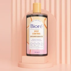 Reiniging<Bioré Houtskool Anti-Puistjes Cleanser 200 ml