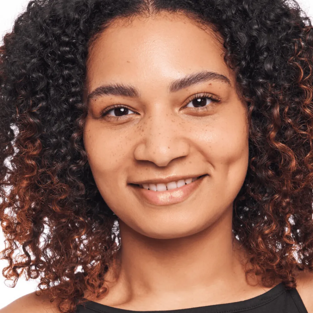 Foundation<Catrice Invisible Cover Foundation 050C 30 ml