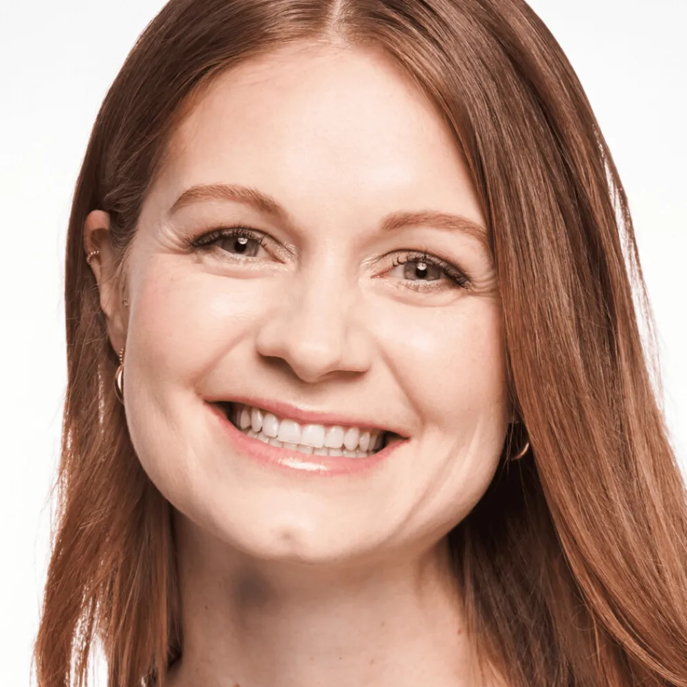 Foundation<Catrice Invisible Cover Foundation 017N 30 ml