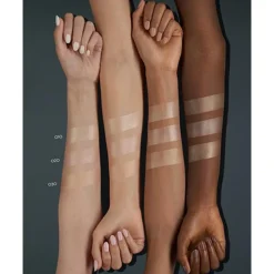 Highlighter<Catrice More Than Glow Highlighter 030 Beyond Golden Glow 5,9 gr