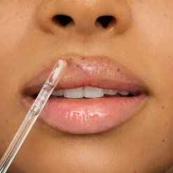 What The Fake! Glass Shine Plumping Lip Filler 01 Oh So Glassy! 4,2 ml^essence Sale