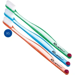 Clearance Tandenborstel IQ Extra Soft 3 stuks Tandenborstels