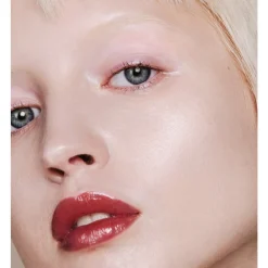 Lipgloss<Madara Glossy Venom Lipgloss 75 Vegan Red 4 ml