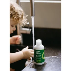 Shampoo Haar & Body 200 ml^Petit & Jolie