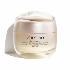 Dag- & Nachtcrème<Shiseido Benefiance Wrinkle Smoothing Day Cream SPF25 50 ml