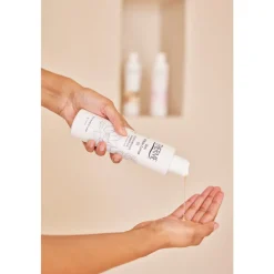 Moisturising Shower Oil Zen White Lotus 250 ml^Therme Clearance