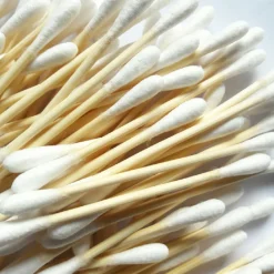 Clearance Wattenstaafjes Hout in een Doosje 100 stuks Reiniging