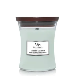 Kaarsen|Geurkaarsen<WoodWick Geurkaars Medium Sagewood & Seagrass 275 gr