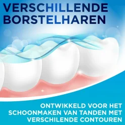 3x Tandenborstel Clean Control Medium^Aquafresh Hot