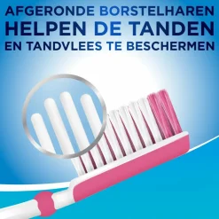 3x Tandenborstel Clean Control Medium^Aquafresh Hot