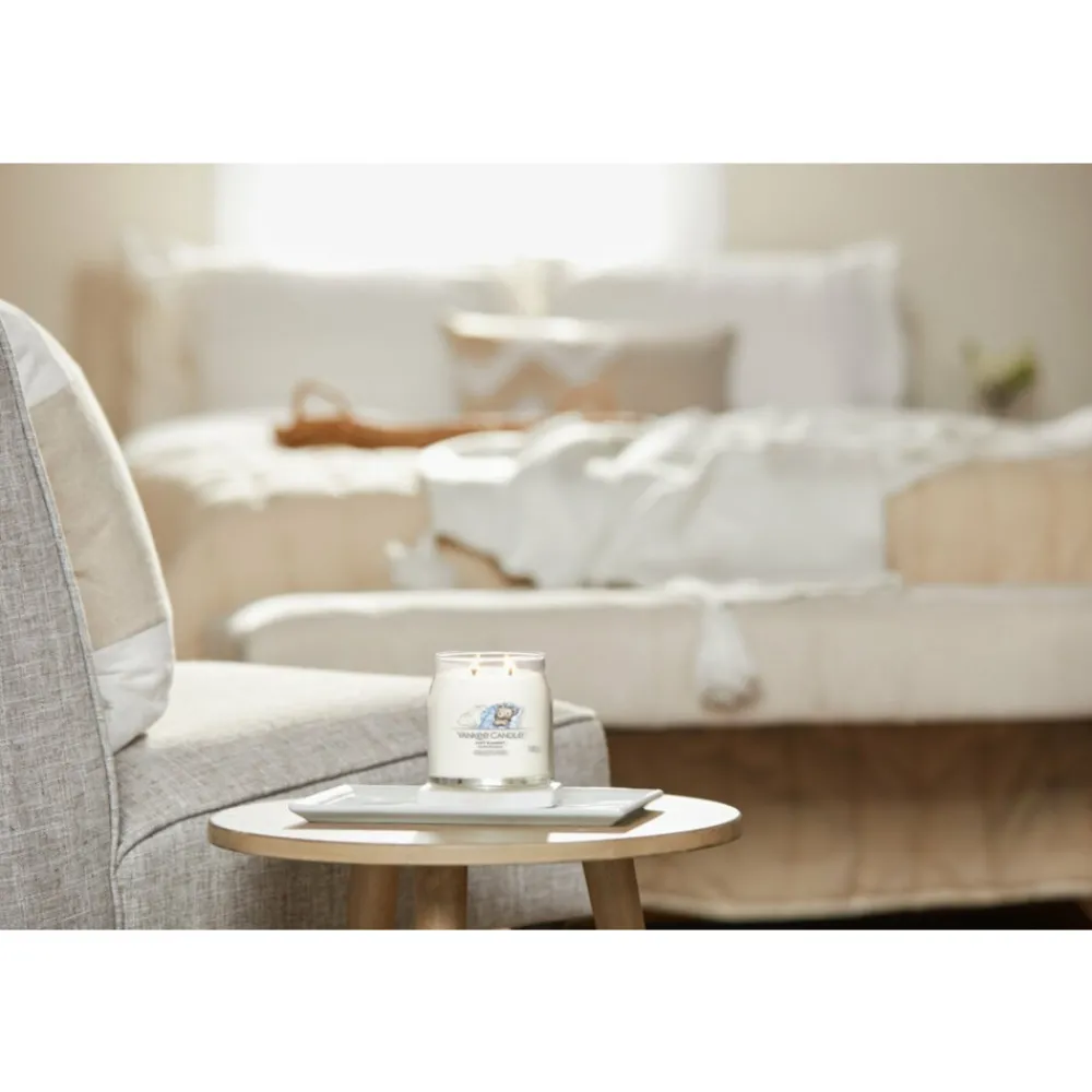 Kaarsen|Geurkaarsen<Yankee Candle Geurkaars Medium Jar Soft Blanket 368 gr